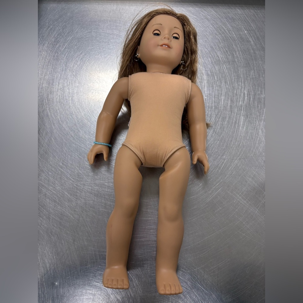American girl doll & accessories included